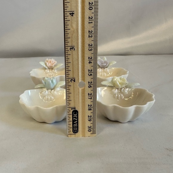 Vintage Bone China Mini Scalloped Round Place Card Holders with Flowers -4 - Picture 11 of 12